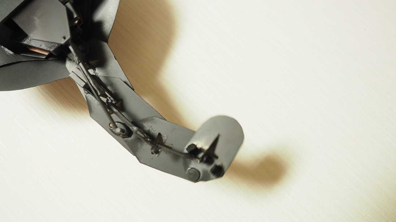 藤井啓太郎氏 犬と猫のしっぽを振る時計 巡風万搬