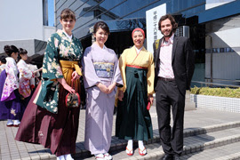 平成26年度卒業式 学位授与式を3 26に実施しました 14年度 Topics 東京外国語大学