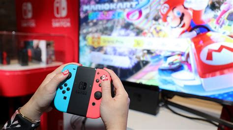 Ladestation für 4 joy cons™ der switch. Japanese Nintendo Switch buyers can customize their
