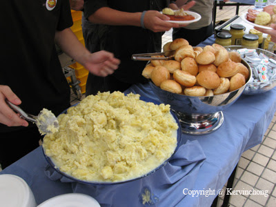 Potato-Salad-and-Buns
