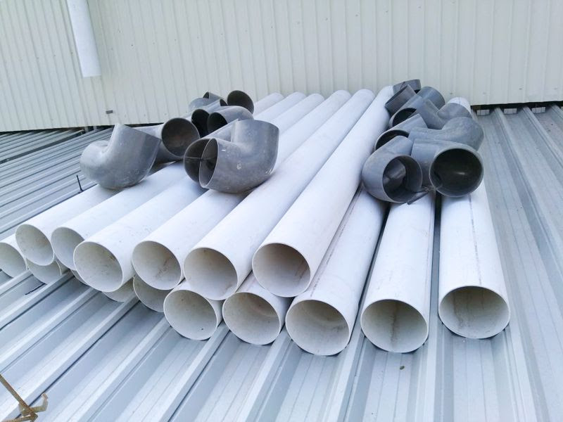 Talang air fiberglass dan pipa pvc terpasang proyek Talang air fiberglass dan pipa pvc terpasang proyek