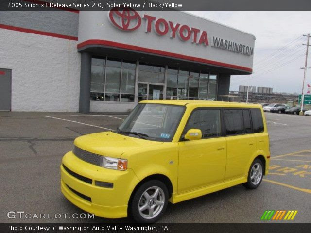 2005 scion xb interior. Solar Yellow 2005 Scion xB