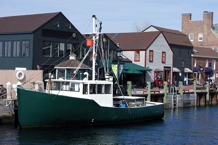 rhode island boat builders