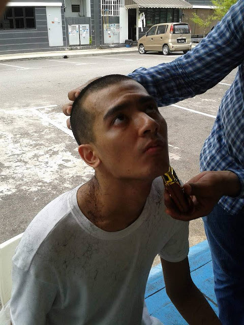 A Homeless Man Has Transformed Into Someone New After A Kind-Hearted Man Fed And Groomed Him! 