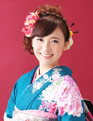 振袖ヘア ホイップカールで作る成人式サイドアップ 夢館ビューティー