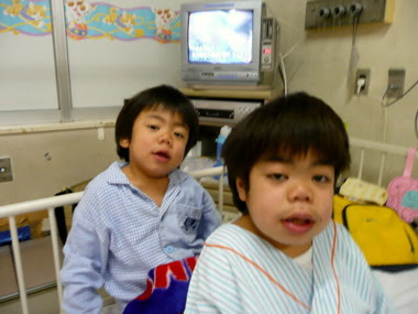 家族で走り出します オレンジの波