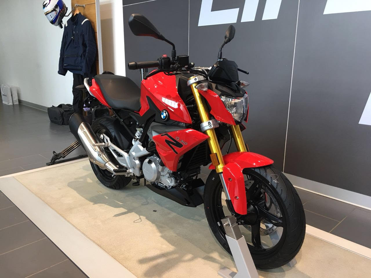 The All New Bmw G 310 R And The All New Bmw G 310 Gs Launched In India At Rs 2 99 Lakh Rs 3 49 Lakh Respectively Pitstop