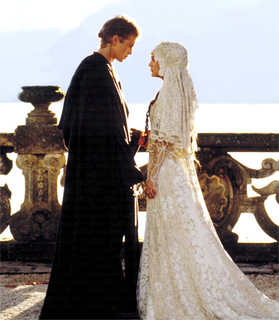 Natalie Portman white wedding gown in Star Wars, baju pengantin ala Puteri