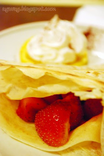 Fresh Strawberries Crepe