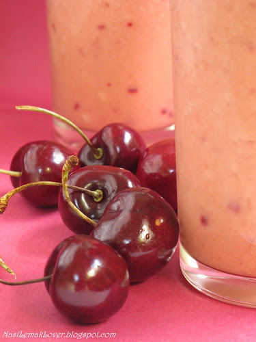 Cherry Banana Smoothie