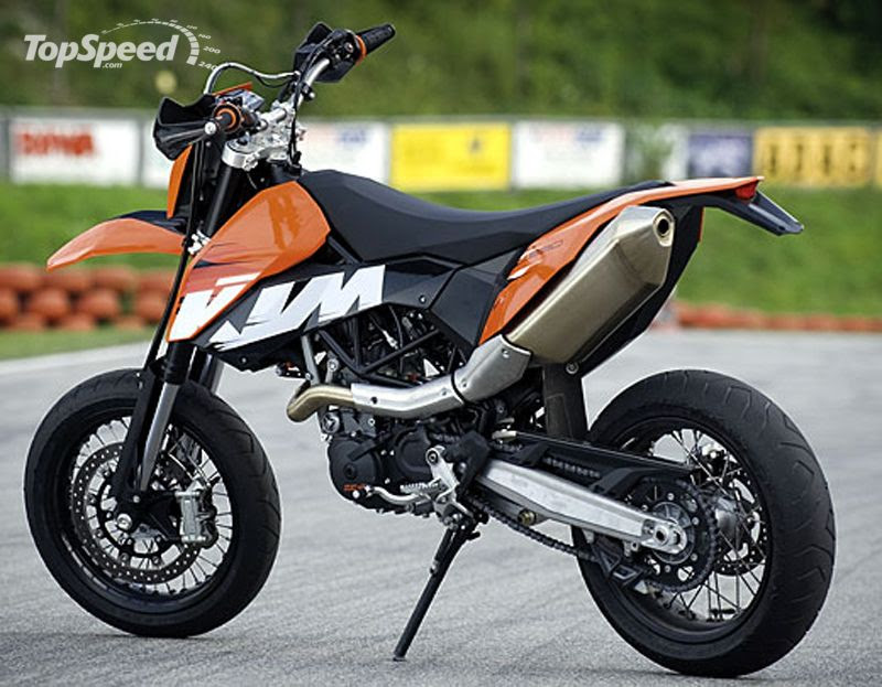 2009 KTM 690 SMC Wallpaper