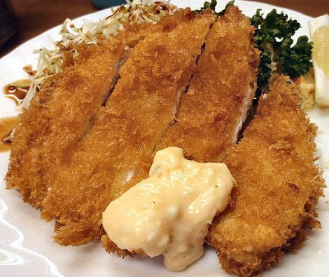 小田保 メカジキフライ やじ満 野菜ワンタン 春は築地で朝ごはん