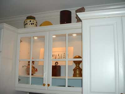 Kitchen  Lighting on Hiding The Wires And Lighting The Kitchen Cabinet   Reeder