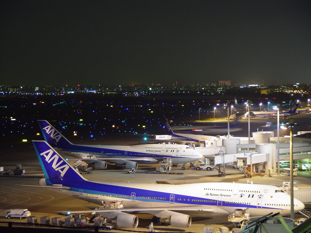 羽田空港 飛行機の写真 夜景無料壁紙 東京の夜景写真壁紙を無料でダウンロード