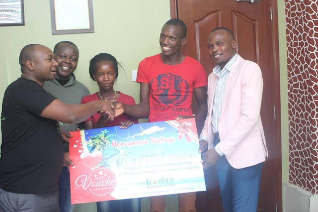Kenyan couple gifted with a business after a 1 dollar wedding