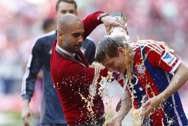 Guardiola també ha dutxat alguns dels seus jugadors, com Toni Kroos. 