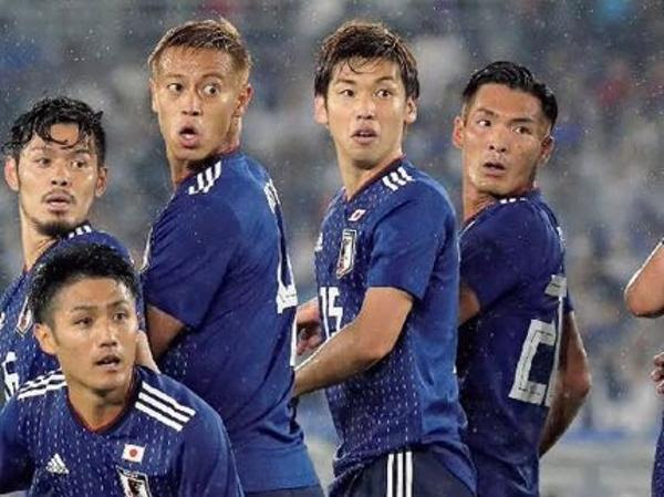 リトル本田とハリルがアモーレしだした サッカーへのボケ ボケて Bokete