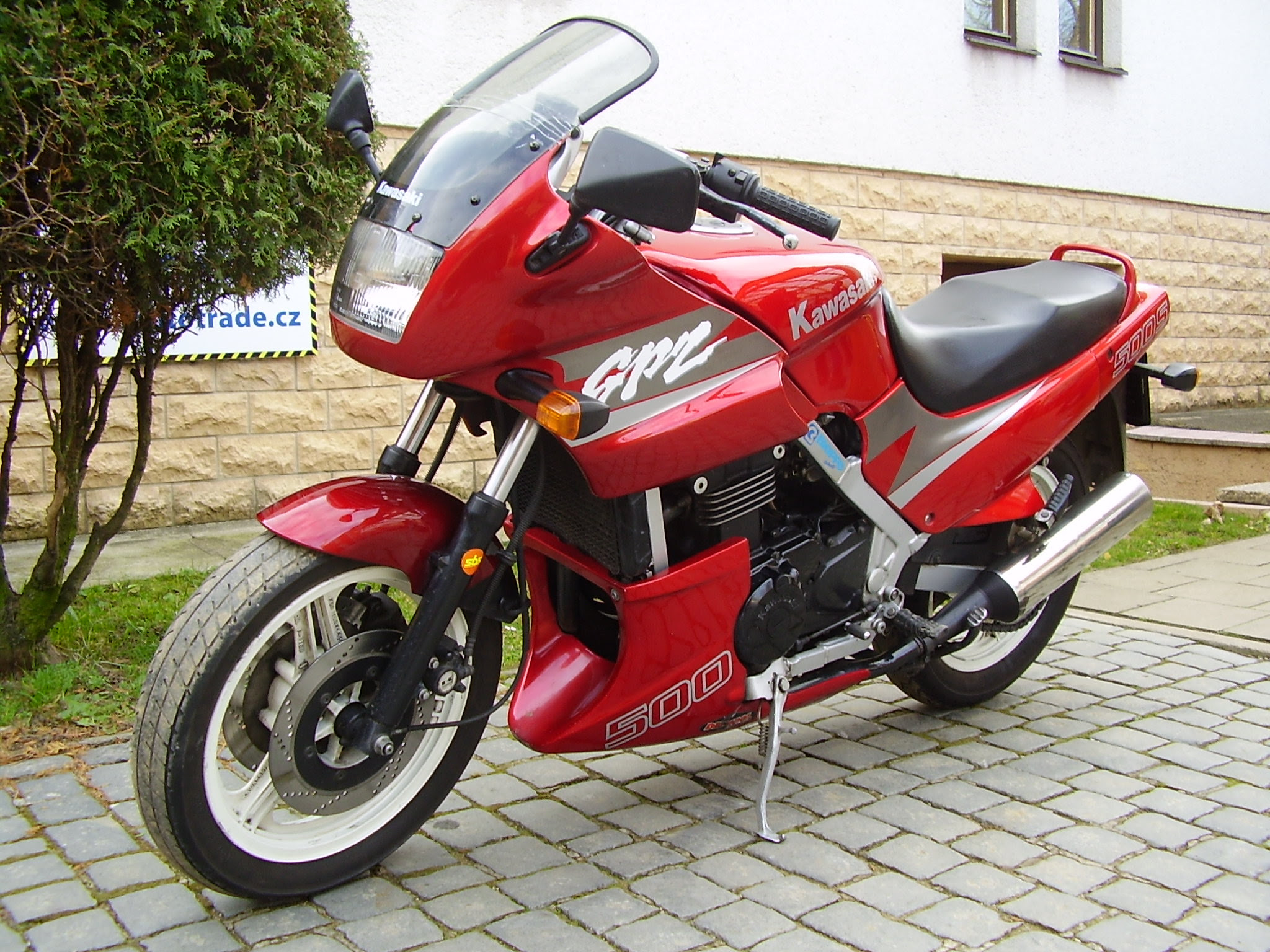 MOTO TRADE Kawasaki GPZ  500  S