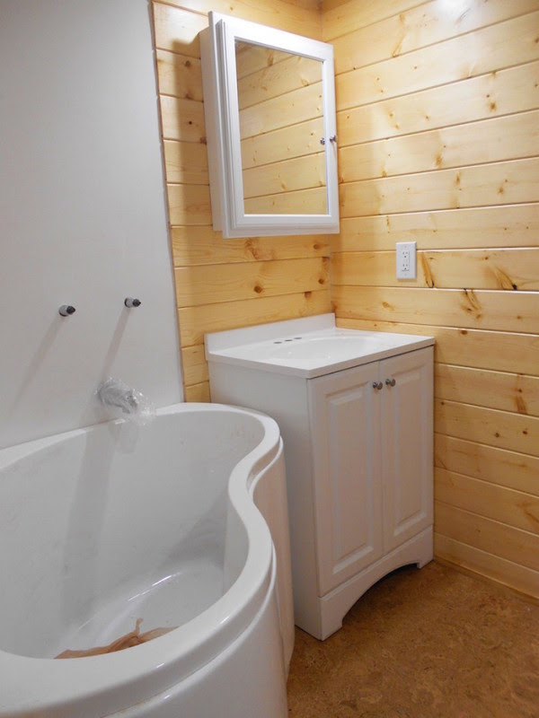 Studio Tiny House by Tiny Diamond Homes Studio Tiny House by Tiny Diamond Homes