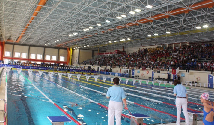 Resultado de imagen de piscina de cádiz