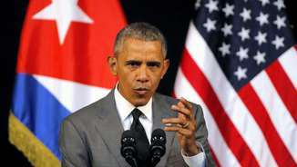 Barack Obama durant el discurs televisat adreçant-se als cubans (Reuters)