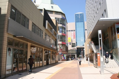 三重県四日市市で街歩き 近鉄四日市駅周辺を歩く 日本の街並みと鉄道のコレクション
