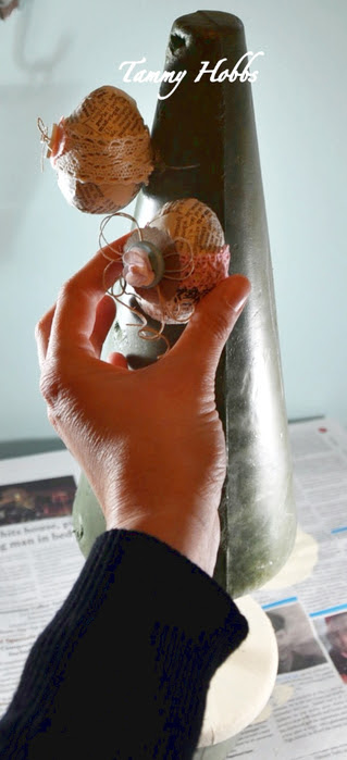 Винтажная елочка - топиарий с пасхальными яйцами (14) (319x700, 204Kb)
