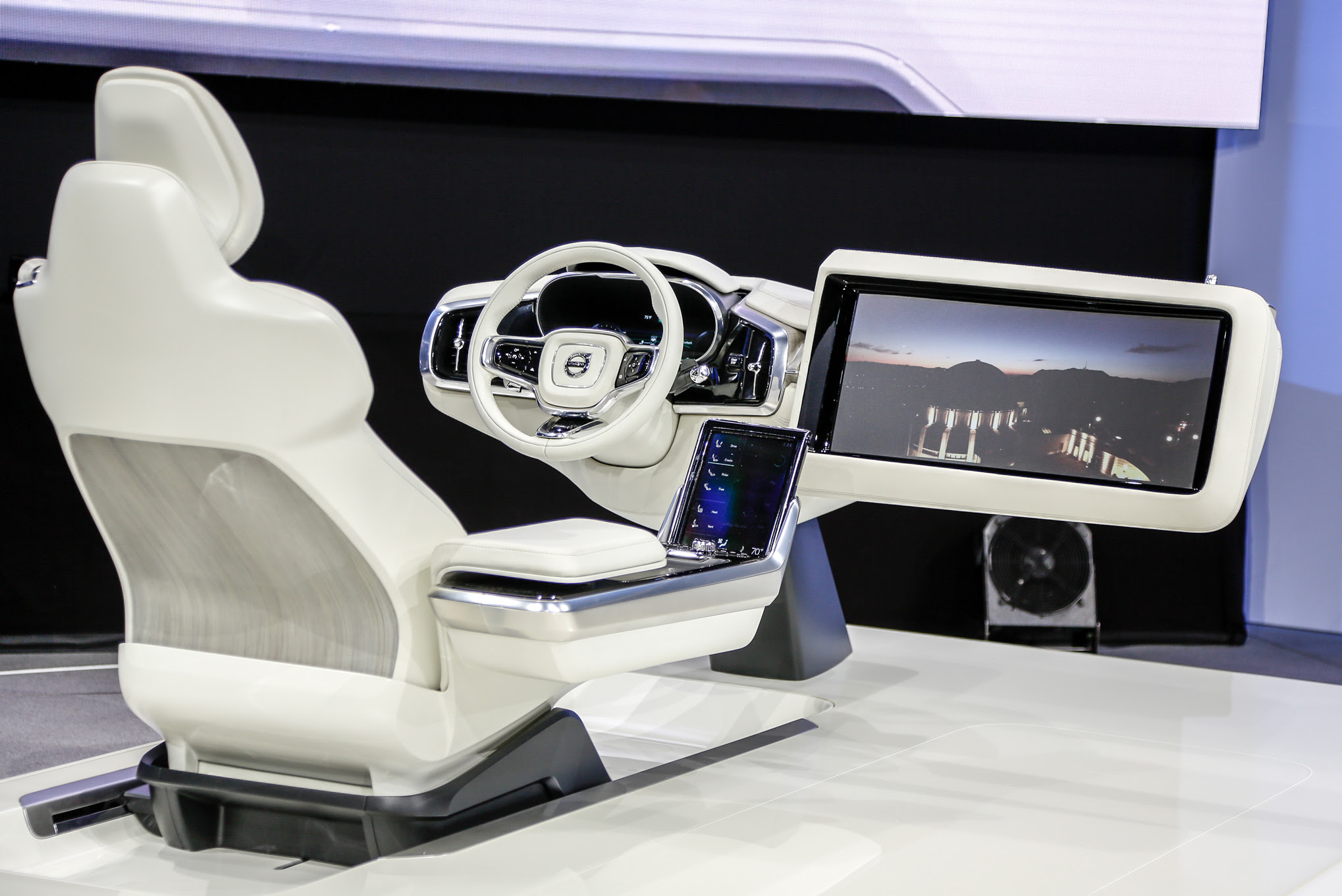 Volvo Concept 26 10