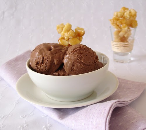 Chocolate ice cream with macadamia brittle