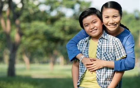 Kisah Anak Berbakti Kepada Orang Tua: Meningkatkan Kasih Sayang dan Hormat pada Keluarga