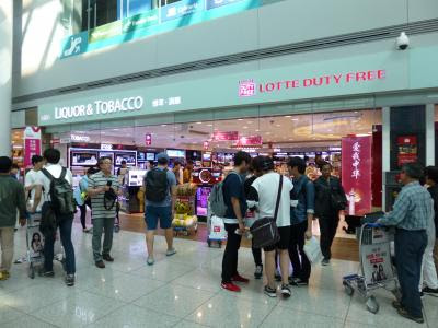 ロッテ免税店 仁川空港店 ロッテミョンセジョムの魅力 地図 行き方 Jtb