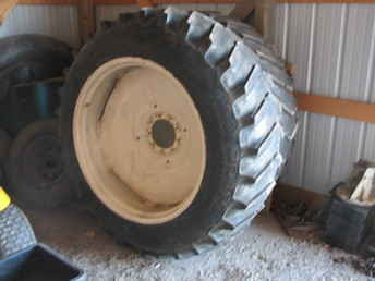 used farm tractors for sale: pulling tires&rims 2009-10