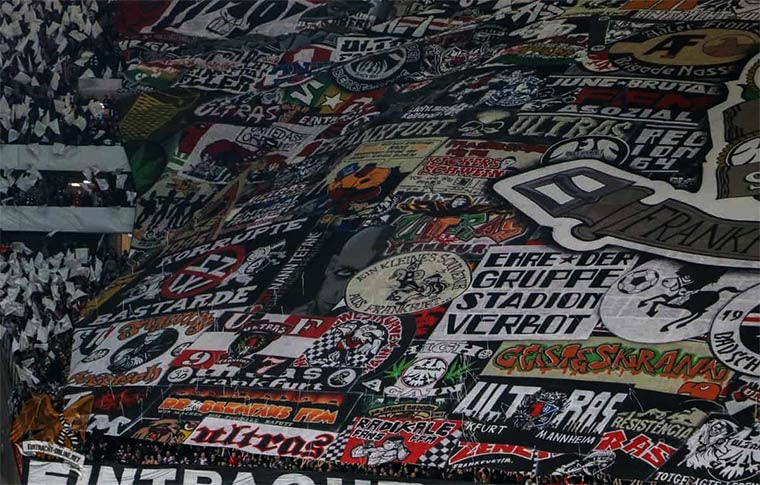 СНИМКИ: ХОРЕОГРАФИЯТА НА УЛТРАС ФРАНКФУРТ СНОЩИ - ULTRAS ...