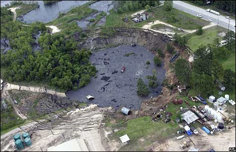 Sinkholes on Scariest And Strange Places Around The World  2 Of 5    Diversityhuman