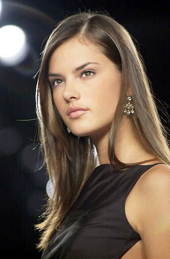 TOP MODEL - ALESSANDRA AMBROSSIO FOTO