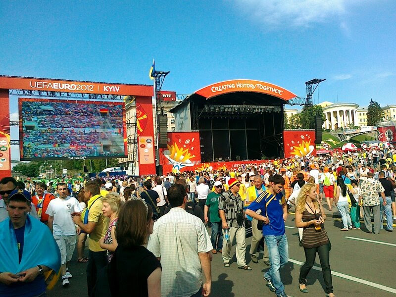 Фан-зона Евро 2012 на Майдане Незалежности