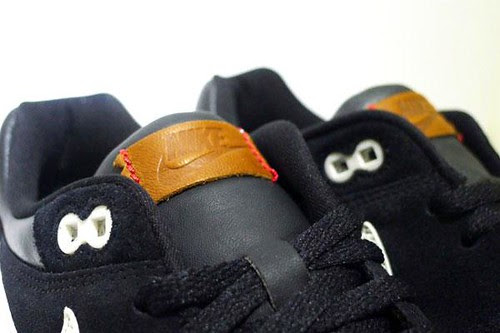 NIKE AIRMAX 1 PREMIUM