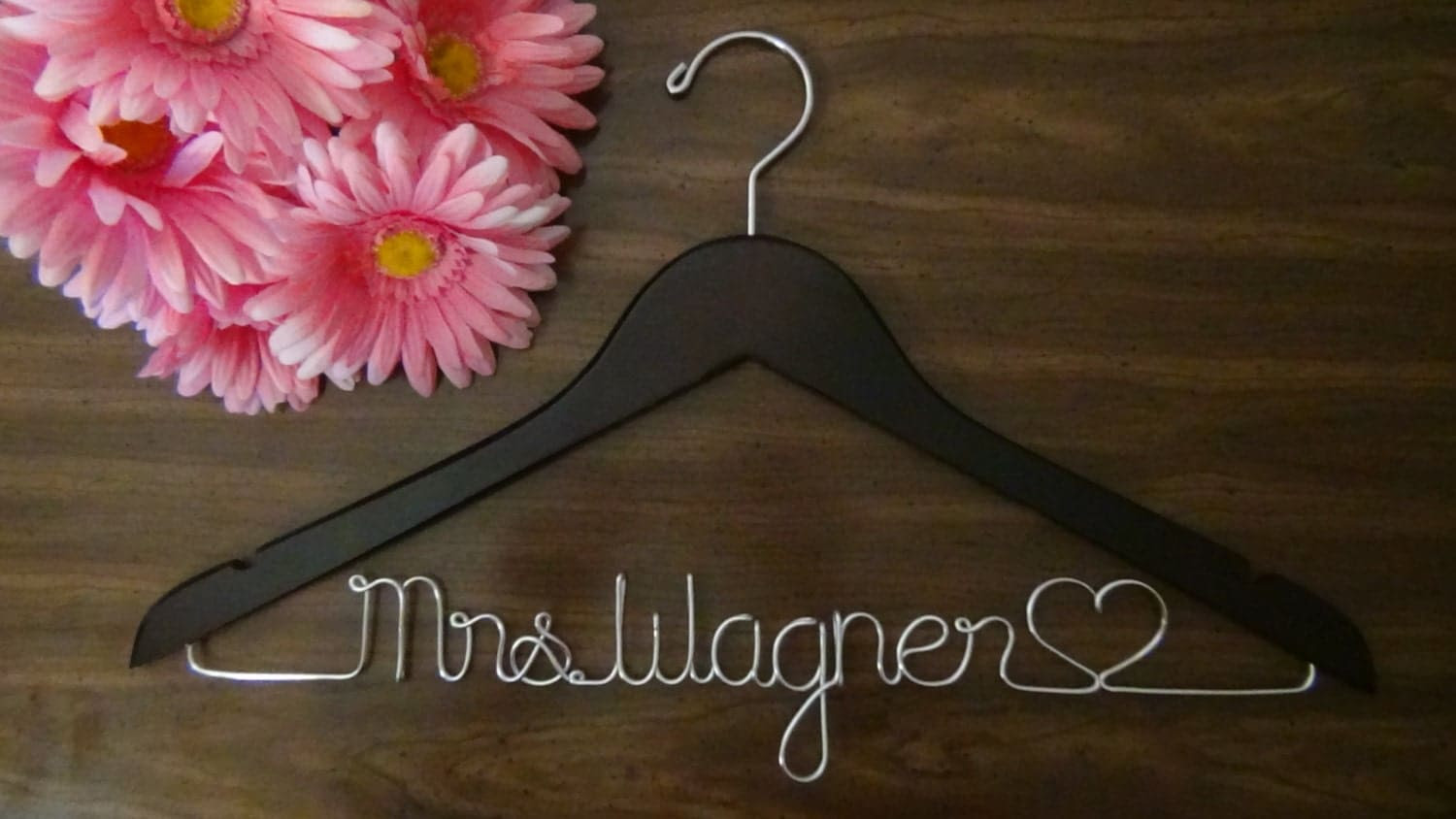 Personalized Keepsake Bridal Hanger, Custom Made Wedding Hangers with Names, Bridal Shower Gift idea,Wedding Photo Props