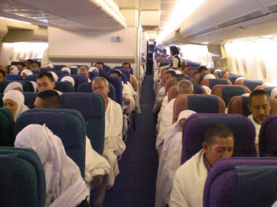 Tb7gBoJ Apabila Pramugari Air Asia dan MAS Bertudung 