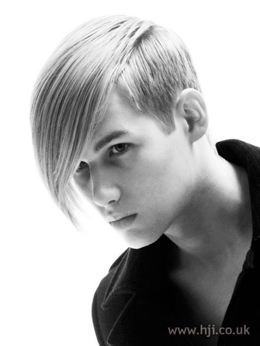 25 Highly Praised Skater Haircuts for Men - HairstyleCamp