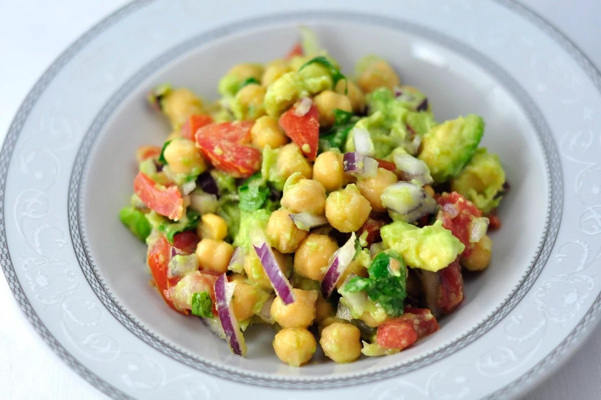 chickpea avocado salad