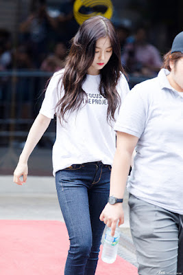 오늘 헤어피스 아닌 실제 본인 앞머리한 아이린.gif | 인스티즈