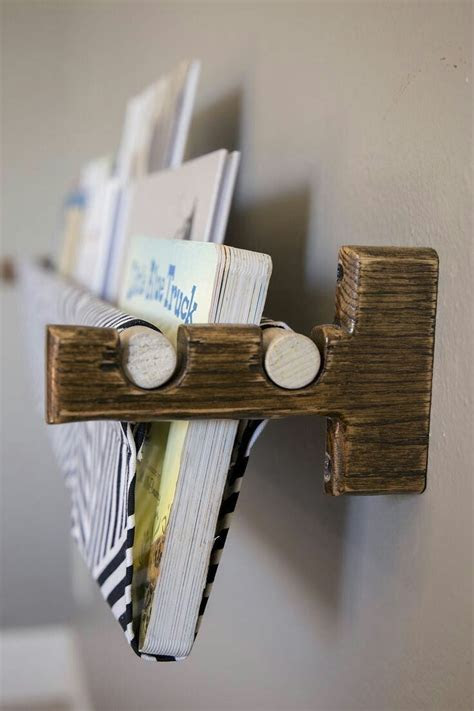 pallet wood projects  sell creative ways   money diy pinterest woodworking