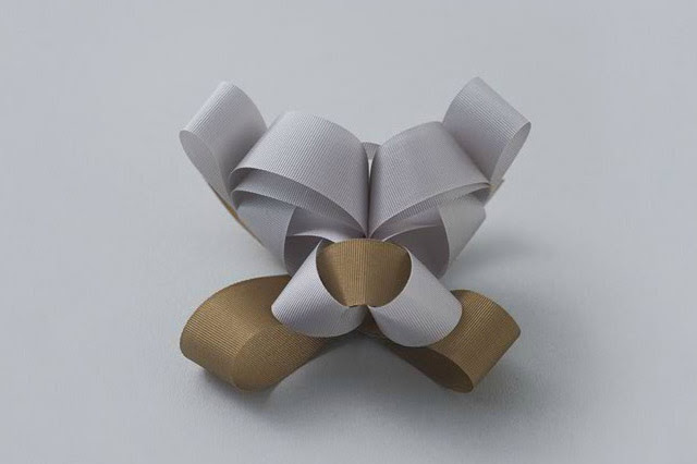 decorative-ribbon-wrap