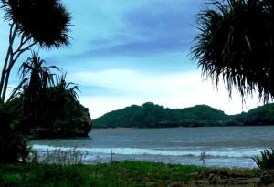 PANTAI PASIR PUTIH 2