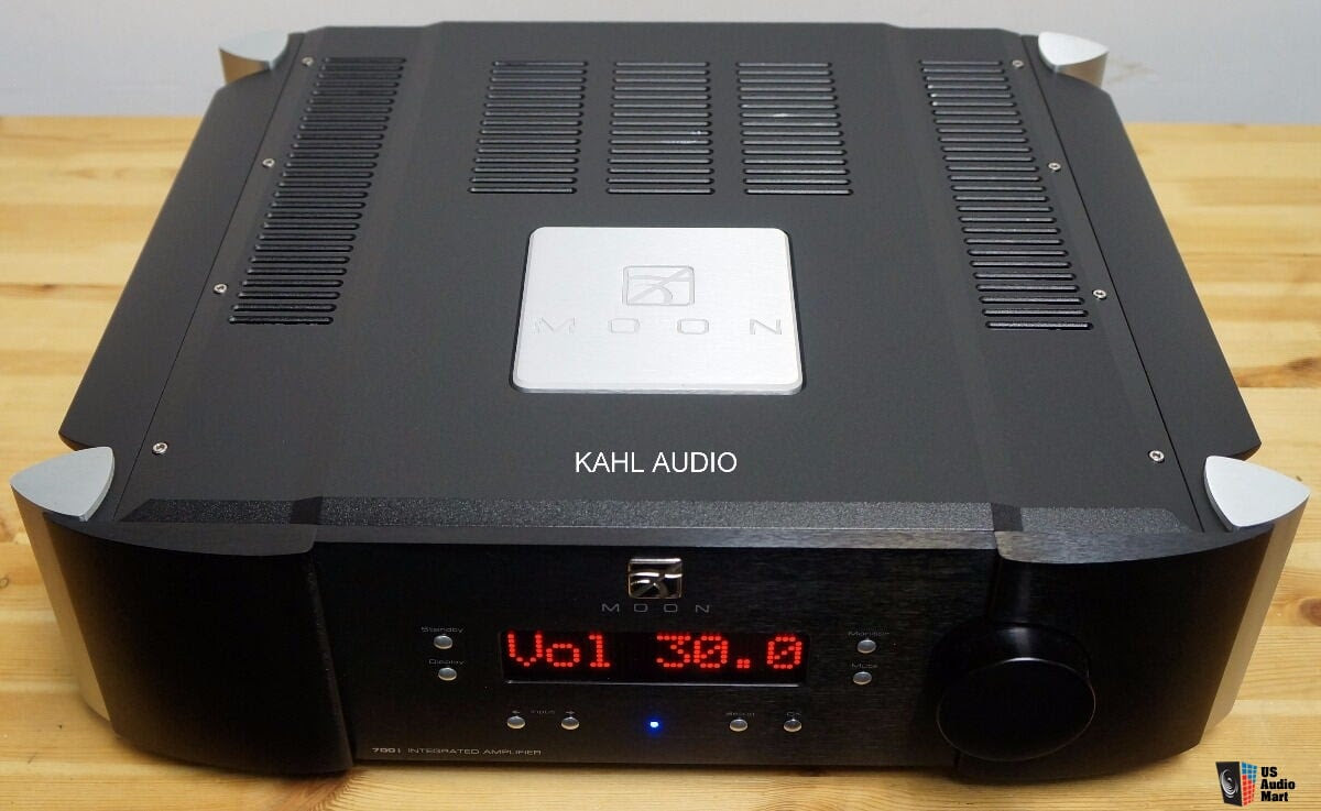 Simaudio Moon 700i integrated amplifier. Stereophile Recommended. $12,000 MSRP Photo #1359116 ...
