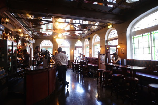 本場イギリス ロンドンのパブ8選 ビールを片手に盛り上がろう