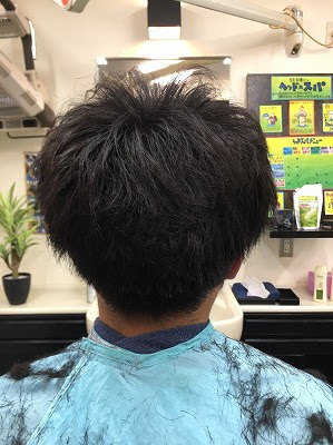 サイドが膨らむ 横の髪が立つ そんな方はサイドフィットアイロン 理容室クレオ新宿 さいてつブログ