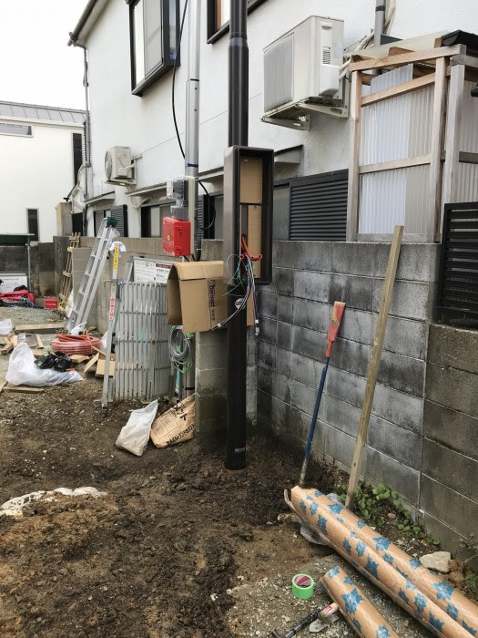 引込小柱設置工事 スッキリポール 電気工事 電気設備工事 エアコン Ledは垂水区の中野電設