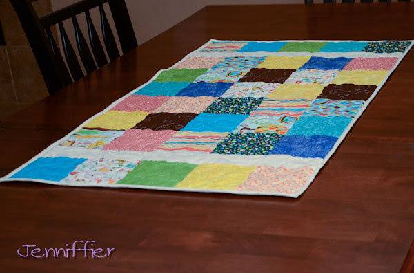 charming table runner